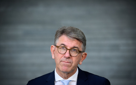 Die Übertragung von Weimers Geschäftsanteilen soll bis Jahresende vollzogen sein. (Archivbild) - Foto: Bernd von Jutrczenka/dpa