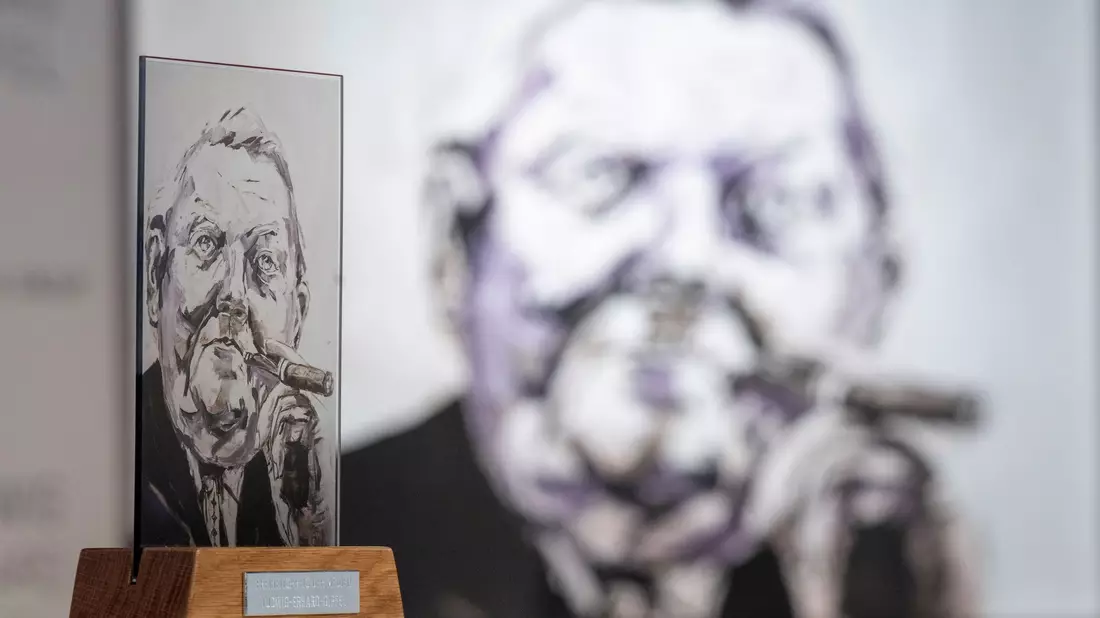 Seit Tagen gibt es Kritik um den Ludwig-Erhard-Gipfel und Weimer. (Archivbild) - Bild: Peter Kneffel/dpa