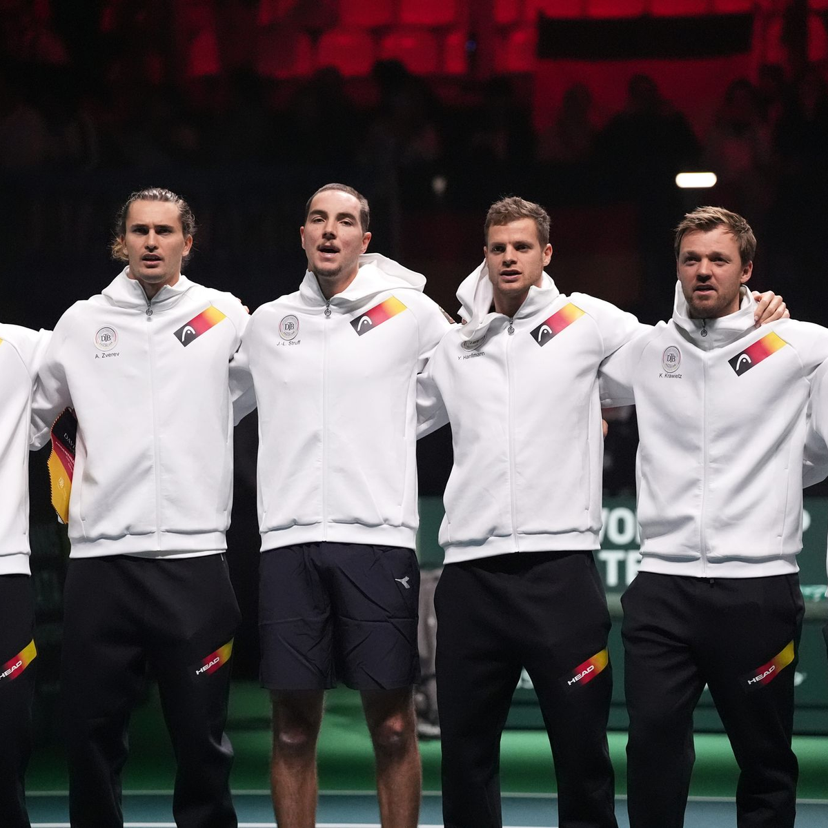 Auch Alexander Zverev (2. v.l.) ist bei der diesjährigen Endrunde dabei. - Foto: Massimo Paolone/LaPresse via ZUMA Press/dpa