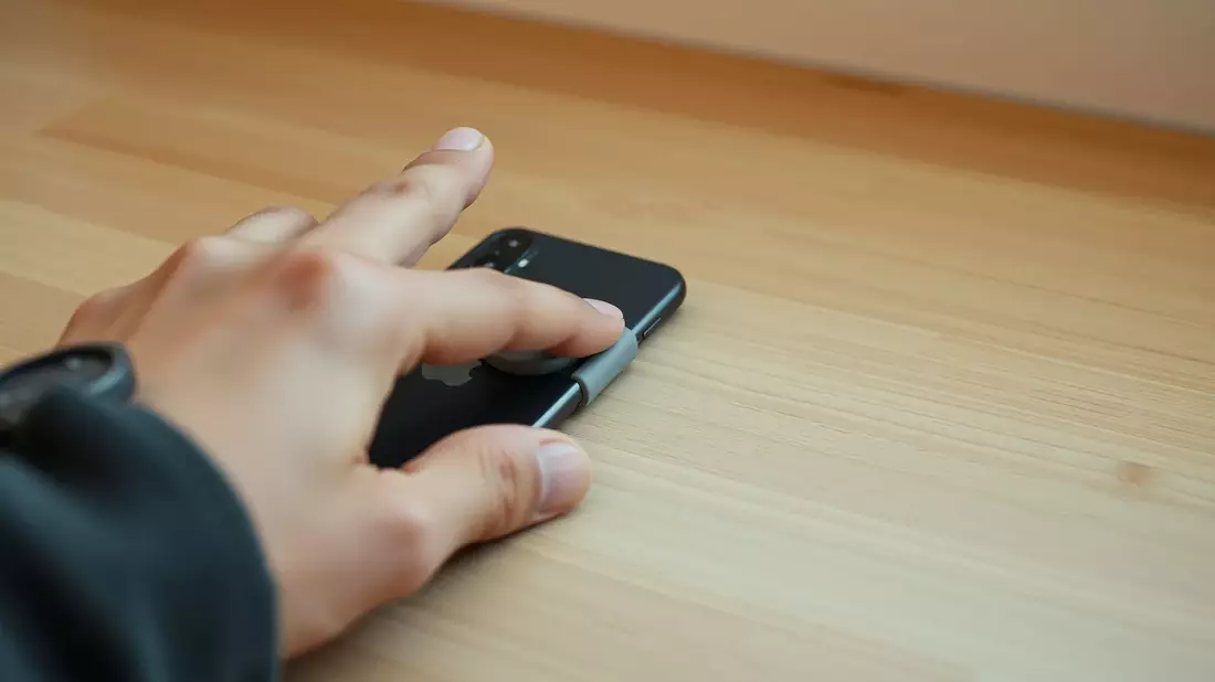 Apple enthüllt Hikawa-Griff für iPhone-Nutzer mit Mobilitätseinschränkungen - Bild: über boerse-global.de