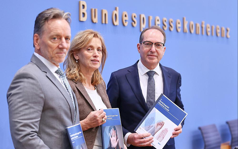 Vorstellung der Bundeslagebilder Häusliche Gewalt 2024 und Geschlechtsspezifisch gegen Frauen gerichtete Straftaten 2024 am 21.11.2025 - Foto: über dts Nachrichtenagentur