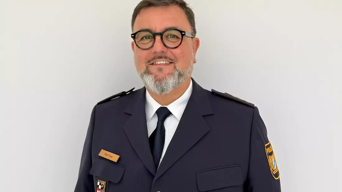 POL-MFR: (1096) Führungswechsel bei der Polizeiinspektion Nürnberg-Süd: Polizeidirektor Thomas Renner übernimmt Dienststellenleitung - Bild: presseportal.de
