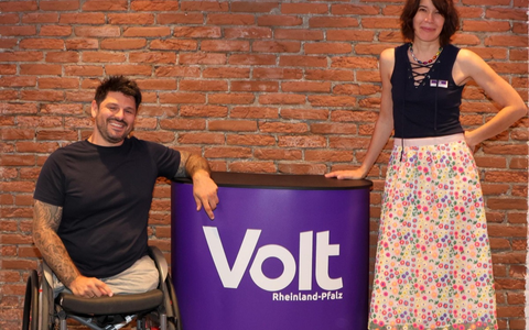 Volt Rheinland-Pfalz lÀdt zu Landesliste Live in Koblenz ein / Am 29.11.2025 von 12-16 Uhr am Löhrrondell in der Koblenzer Innenstadt - Foto: presseportal.de Volt Rheinland-Pfalz lÀdt zu Landesliste Live in Koblenz ein / Am 29.11.2025 von 12-16 Uhr am Löhrrondell in der Koblenzer Innenstadt - Foto: presseportal.de