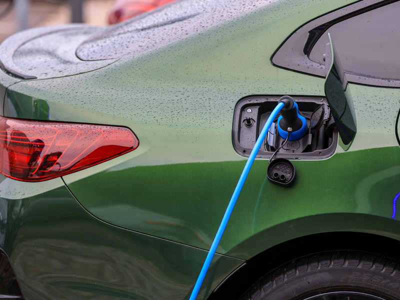 BMW liegt bei den Elektroauto-Neuzulassungen 2025 auf Platz zwei. (Archivbild) - Foto: Jan Woitas/dpa