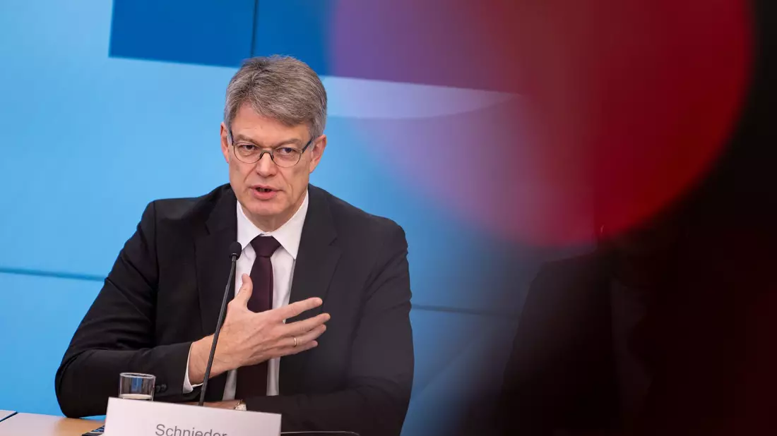 Welche Schlüsse zieht der Minister? - Bild: Fabian Sommer/dpa