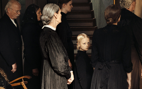 Der deutsche Film «In die Sonne schauen» handelt von vier jungen Frauen, die zu unterschiedlichen Zeiten auf einem Bauernhof in der Altmark leben. (Archivbild)  - Foto: Hanna Heckt/Studio Zentral/dpa