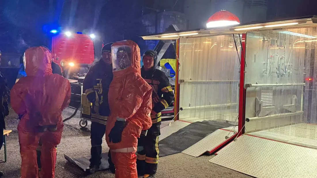 FW Hagen: Gefahrguteinsatz, Unterstützung für Polizei. - Bild: presseportal.de