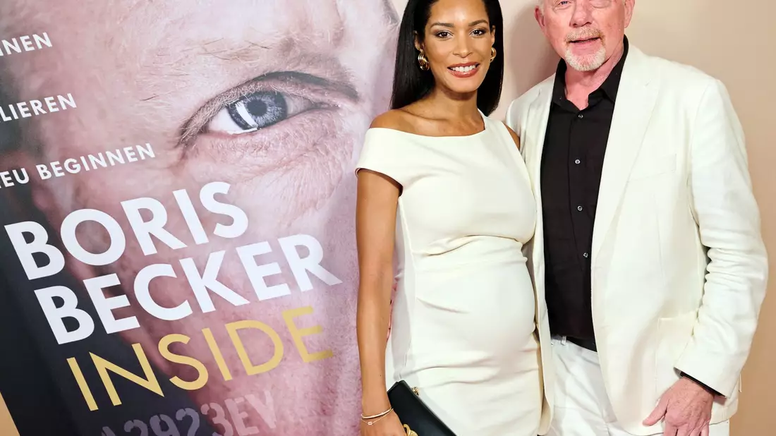 Boris Becker mit seiner Frau Lilian de Carvalho Monteiro bei der Vorstellung seines Buches. Die beiden sind nun Eltern ihres ersten gemeinsamen Kindes geworden. (Archivbild) - Bild: Annette Riedl/dpa
