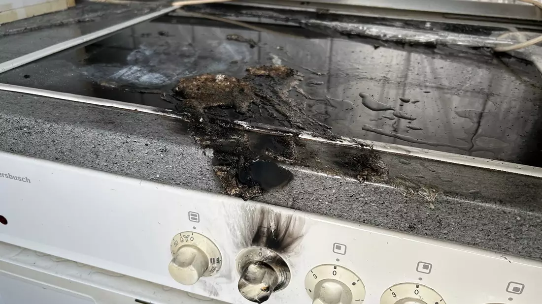 FW Ratingen: Küchenbrand in der 3. Etage - Bild: presseportal.de