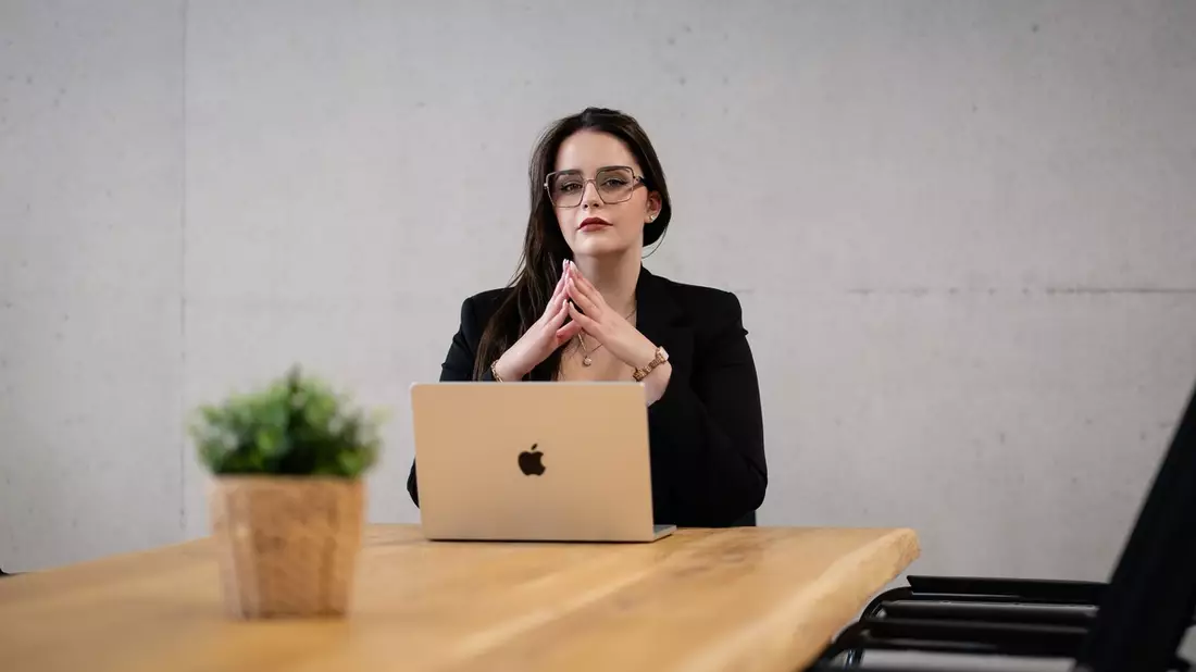 Mehr Fokus, Struktur und Entlastung: Wie Rebecca Straten Unternehmer aus der operativen Abhängigkeit befreit - Bild: presseportal.de