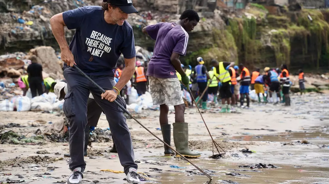 Anti-Black-Friday: Die wahren Kosten des Überkonsums - Eine Reise nach Accra mit ECOALF - Bild: presseportal.de