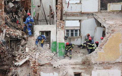 Russland greift die Ukraine unvermindert an - wie hier vor einigen Tagen auf die westukrainische Stadt Ternopil. (Archivbild) - Foto: Vlad Kravchuk/AP/dpa