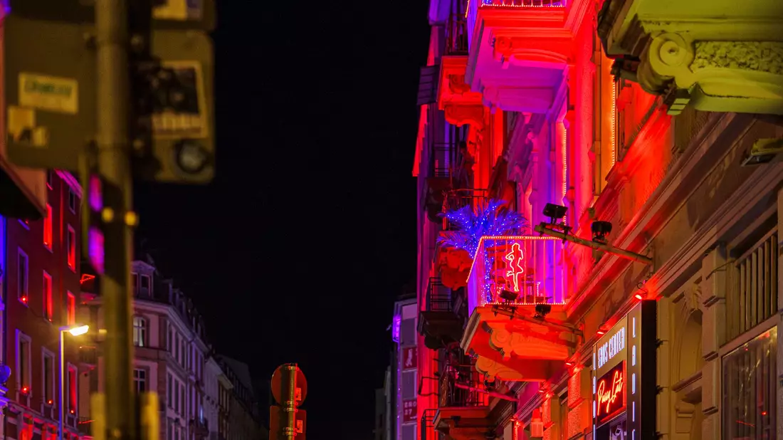 Ministerin Prien setzt Expertenkommission für besseren Prostituiertenschutz ein. (Archivbild) - Bild: Andreas Arnold/dpa