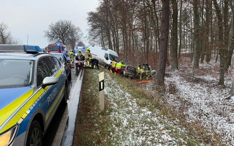 POL-HRO: Eine Schwerverletzte nach Glätteunfall auf der B321 - Foto: presseportal.de