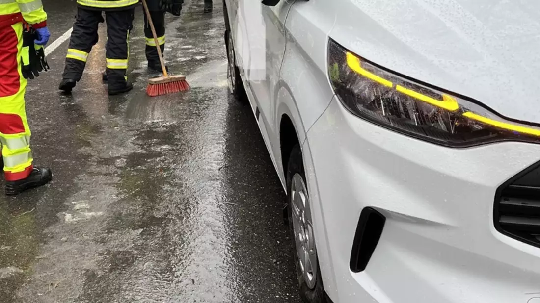FW Eigeltingen: Verkehrsunfall bei Heudorf (Hegau) - Bild: presseportal.de