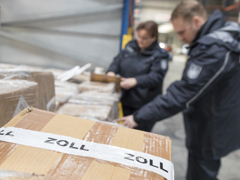 HZA-GI: Weihnachten und Black Friday - So vermeiden sie Ärger beim Bestellen im Ausland mit dem Zoll - Foto: presseportal.de