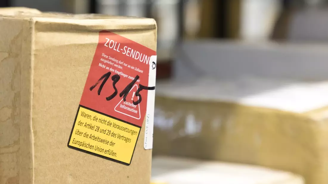 HZA-KO: Weihnachten und Black Friday: Wichtige Hinweise des Zolls zu Bestellungen und Geschenken aus dem Ausland - Bild: presseportal.de