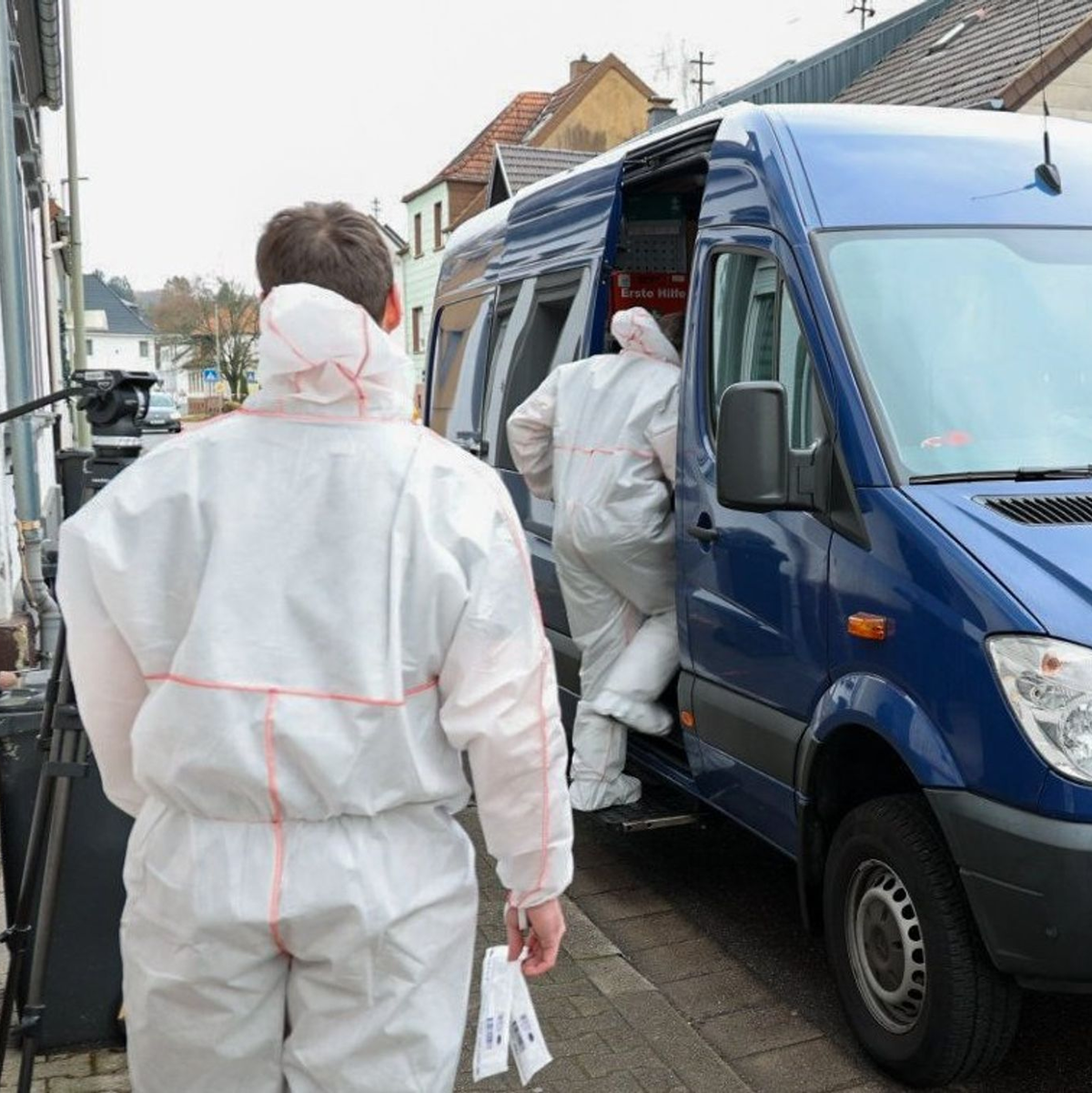 Der Gerichtsvollzieher wurde mit einem Messer getötet. (Archivbild)  - Foto: Brandon Lee Posse/dpa