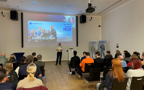 POL-OF: Große Resonanz beim zweiten Elternabend im Polizeipräsidium - Foto: presseportal.de