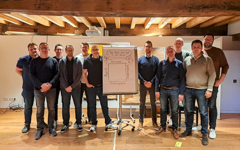 FW-KLE: Freiwillige Feuerwehr Bedburg-Hau setzt auf moderne Menschenführung - Zukunftsorientiertes Training stärkt Kommunikation und Teamkultur - Foto: presseportal.de