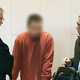 Der Mann gestand die Tötung seiner Vorgesetzten in Krefeld.  - Foto: Martin Höke/dpa