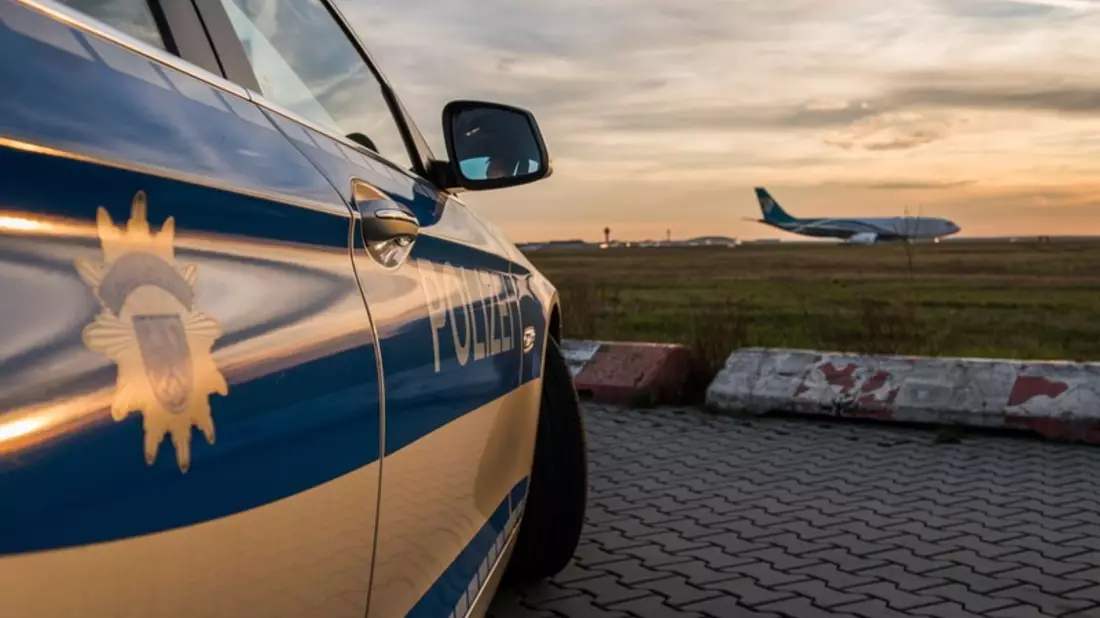 Bundespolizeidirektion München: Einreisen enden in Haft und im Flugzeug - Bild: presseportal.de