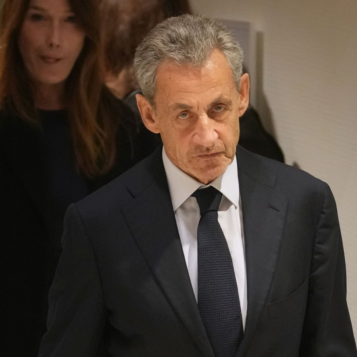 Frankreichs Ex-Präsident Sarkozy muss eine weitere Haftstrafe verbüßen. (Archivbild) - Foto: Christophe Ena/AP/dpa