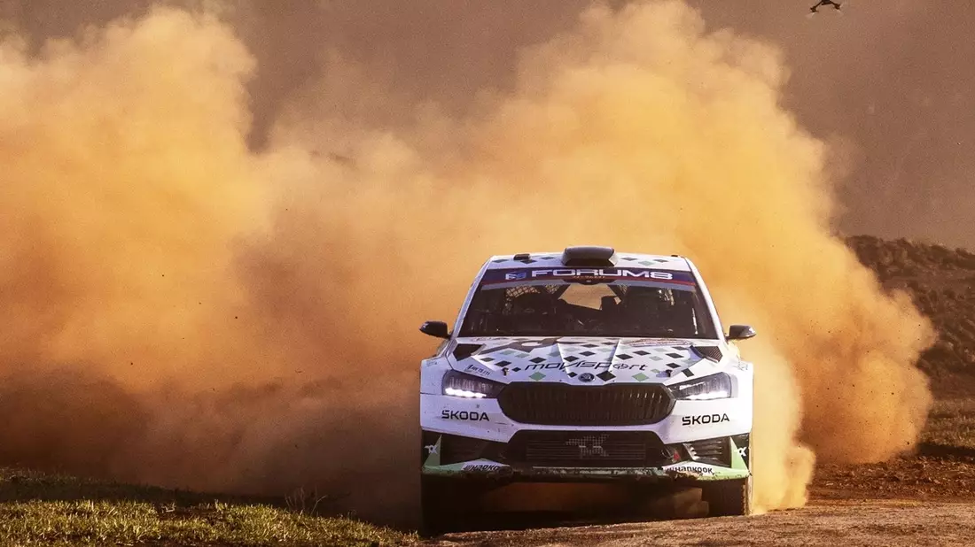 Rallye Saudi-Arabien: Škoda Fahrer und Beifahrer greifen nach WRC2 Challenger-Titeln - Bild: presseportal.de