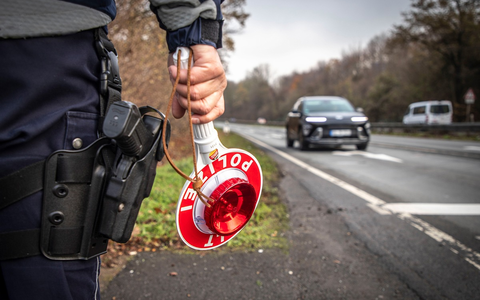 POL-UN: Landesweiter Fahndungs- und Kontrolltag: Kreispolizeibehörde Unna führt Schwerpunktkontrollen und einen behördenübergreifenden Einsatz zur Bekämpfung von Clankriminalität durch - Foto: presseportal.de