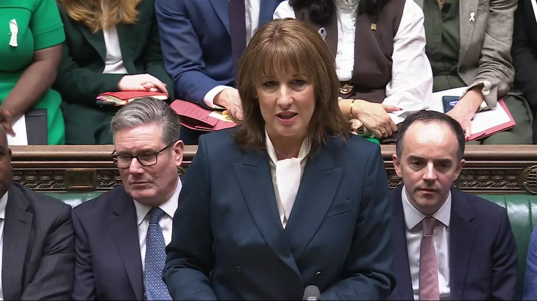 Da war eigentlich schon alles gesagt: Finanzministerin Reeves stellt dem Parlament ihren Haushalt vor. - Bild: House Of Commons/Uk Parliament/PA Wire/dpa