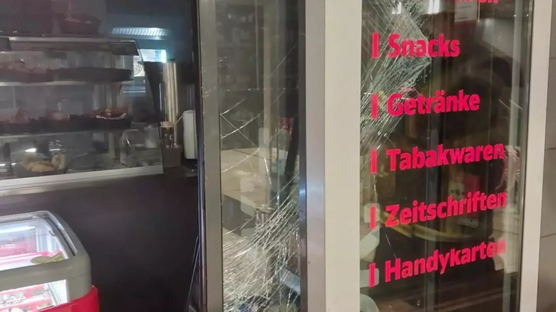 BPOL-HH: Mutmaßlicher Kiosk-Einbrecher in der S-Bahnstation Reeperbahn vorläufig festgenommen- - Bild: presseportal.de