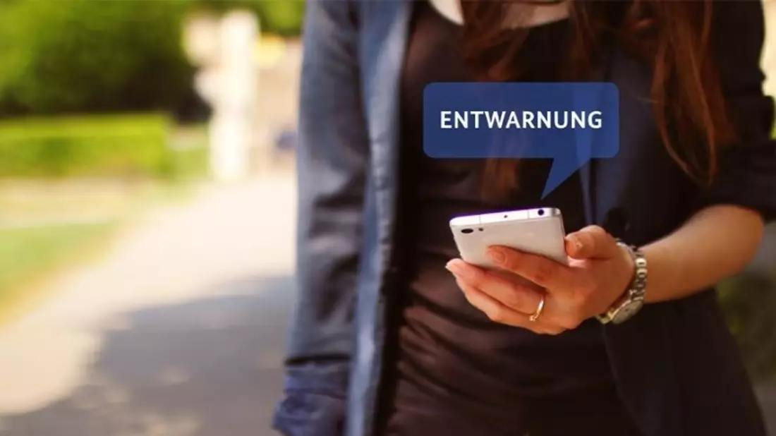 FW Beverungen: Neue Entwarnungsfunktion bei Cell Broadcast / Feuerwehr Beverungen informiert - Bild: presseportal.de