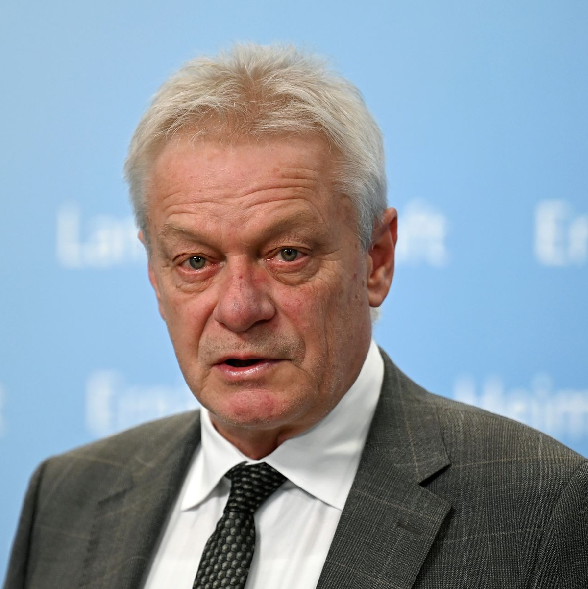 Erstmals stellt Bundesminister Alois Rainer einen Zehn-Jahres-Trend vor. - Foto: Elisa Schu/dpa