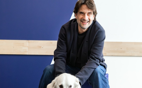 Prominente Unterstützung für Johanniter-Lesehunde / Schauspieler Oliver Mommsen übernimmt Lesehundepatenschaft - Foto: presseportal.de