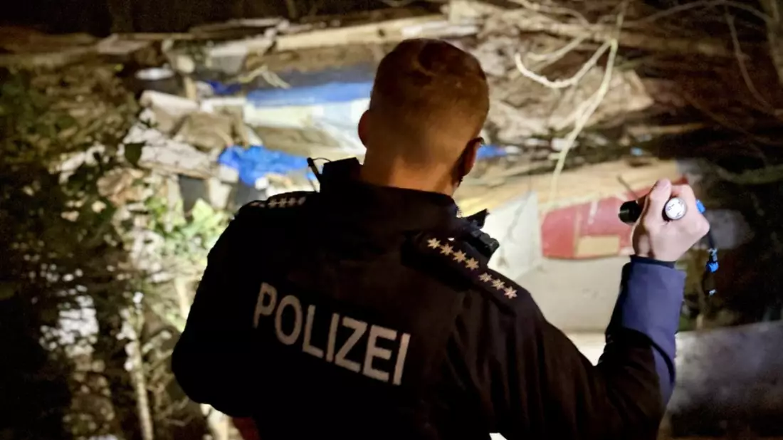 POL-D: Sicherheit im Bahnhofsumfeld - Polizei im Einsatz zur Verhinderung einer offenen Szene - Bilanz der gestrigen Aktion - Bild: presseportal.de
