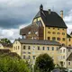 Im ehemaligen Kloster Goldenstein leben die Nonnen seit Monaten als «Kloster-Besetzerinnen». (Archivbild) - Bild: Chris Hofer/FRANZ NEUMAYR/dpa