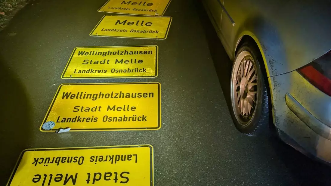 POL-OS: Melle: Fünf Ortsschilder im Kofferraum - Routinekontrolle mit Überraschungseffekt - Bild: presseportal.de