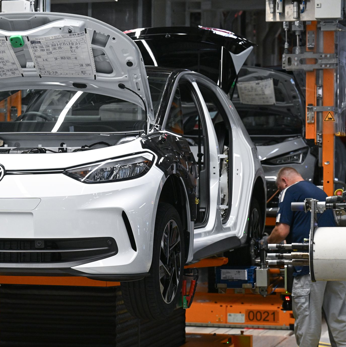 Der Hochlauf der Elektromobilität geht aus Sicht der Industrie zu langsam voran. (Symbolbild) - Foto: Hendrik Schmidt/dpa