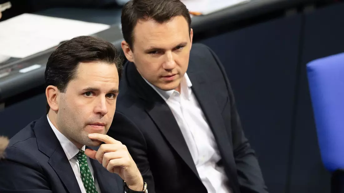 Den Haushalt zu beschließen, gilt als «Königsrecht» des Parlaments. - Bild: Markus Lenhardt/dpa