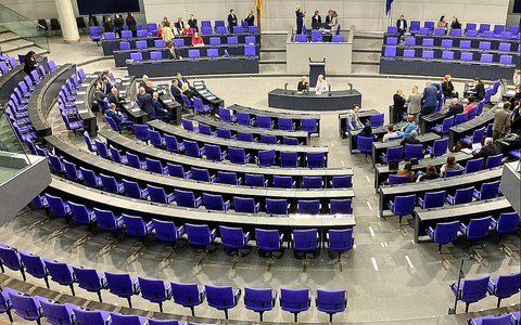 Bundestagssitzung am 28.11.2025 - Foto: über dts Nachrichtenagentur