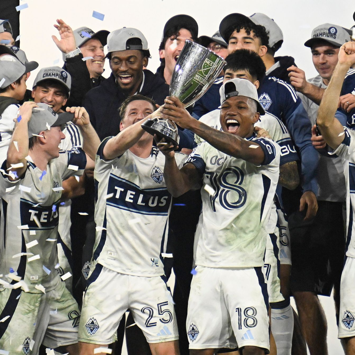 Die Whitecaps jubelten über zwei Tore in den ersten zehn Minuten. - Foto: Denis Poroy/AP/dpa