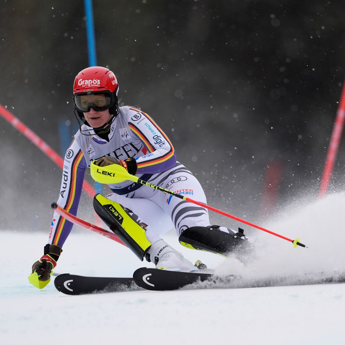 Lena Dürr fuhr im zweiten Durchgang in Copper Mountain noch auf Rang zwei vor. - Foto: Robert F. Bukaty/AP/dpa