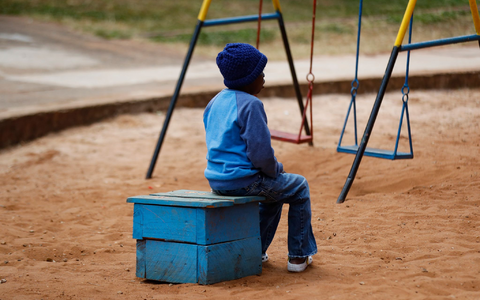 Wird die Welt im Kampf gegen HIV und Aids um Jahre, wenn nicht gar Jahrzehnte zurückgeworfen? (Archivbild) - Foto: Brian Inganga/AP/dpa