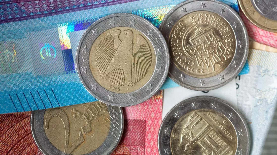 Bulgarien ersetzt die bisherige Landeswährung Lew ab 2026 mit dem Euro. (Symbolbild) - Bild: Fernando Gutierrez-Juarez/dpa