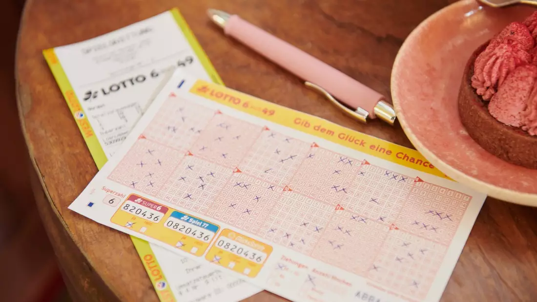 LOTTO 6aus49: am ersten Adventswochenende zum Millionär / Tipper aus dem Kreis Unna gewinnt rund 1,2 Millionen Euro - Bild: presseportal.de
