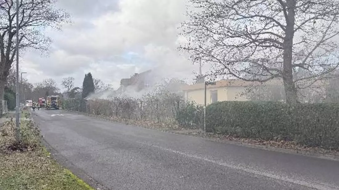 POL-ROW: Rotenburg: Brand eines Schuppens mit starker Rauchentwicklung - Bild: presseportal.de