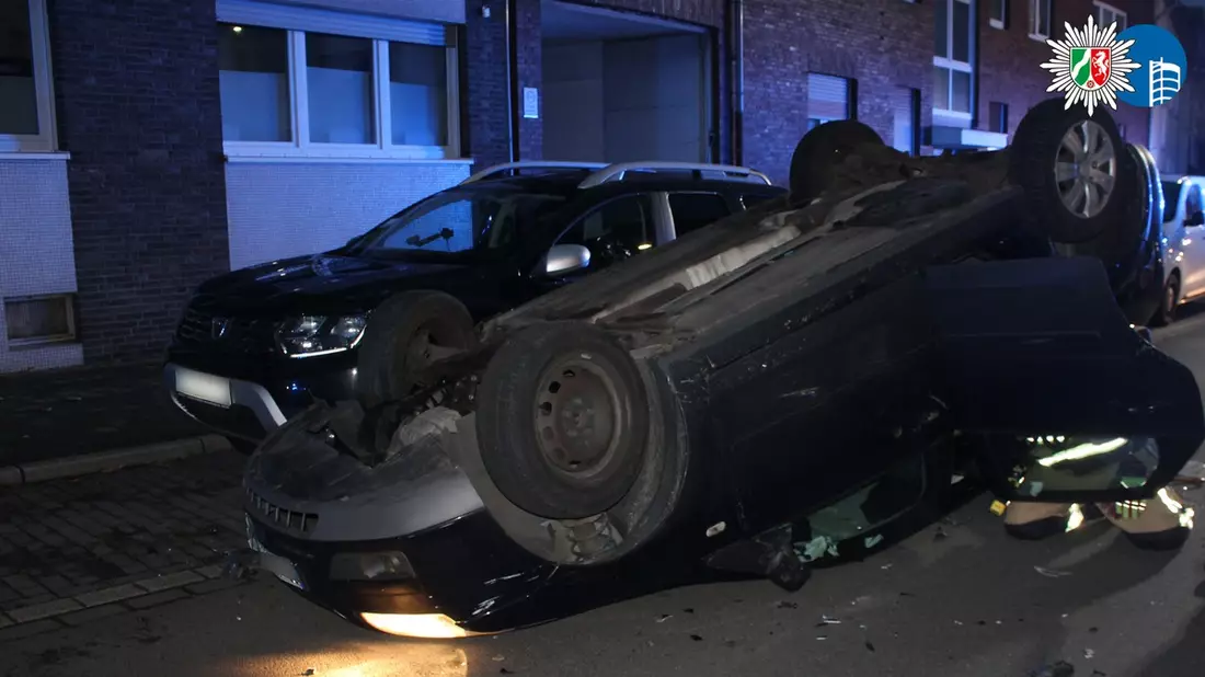 POL-OB: Pkw überschlägt sich nach Zusammenstoß - Bild: presseportal.de