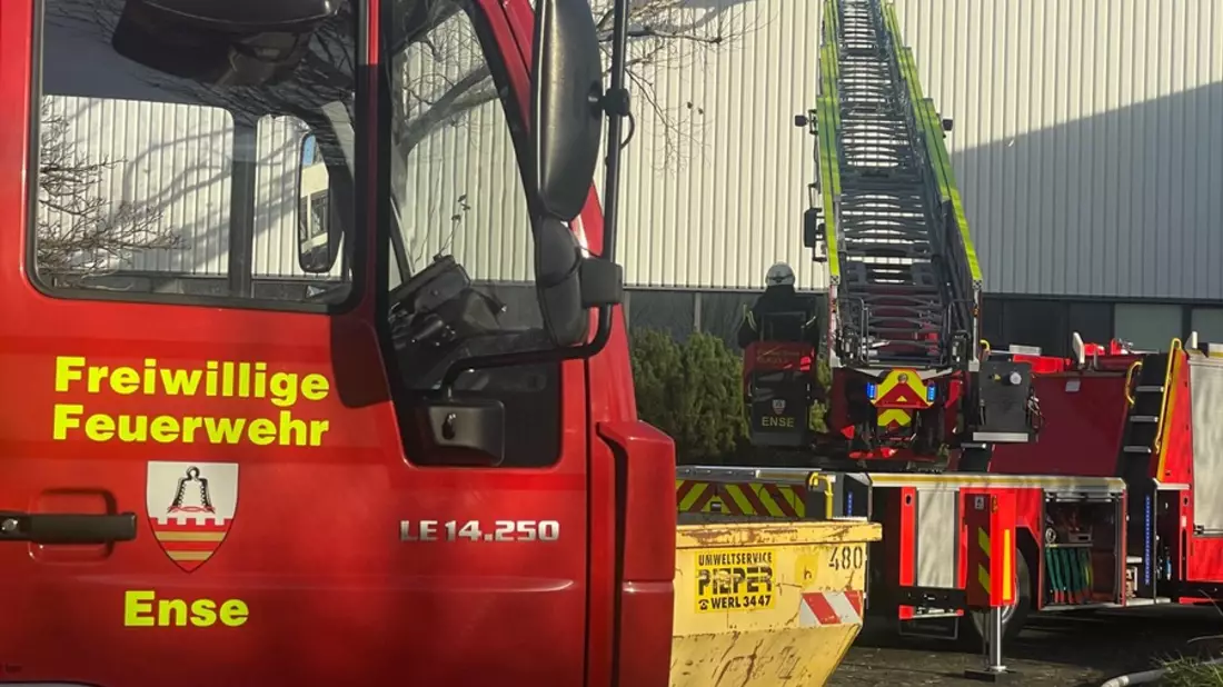 FW Alpen: Freiwillige Feuerwehr Alpen stellt Drohne in Dienst - Bild: presseportal.de