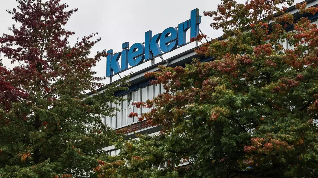 Betroffen von der Insolvenz sind knapp 700 Beschäftigte in Heiligenhaus. - Bild: Oliver Berg/dpa