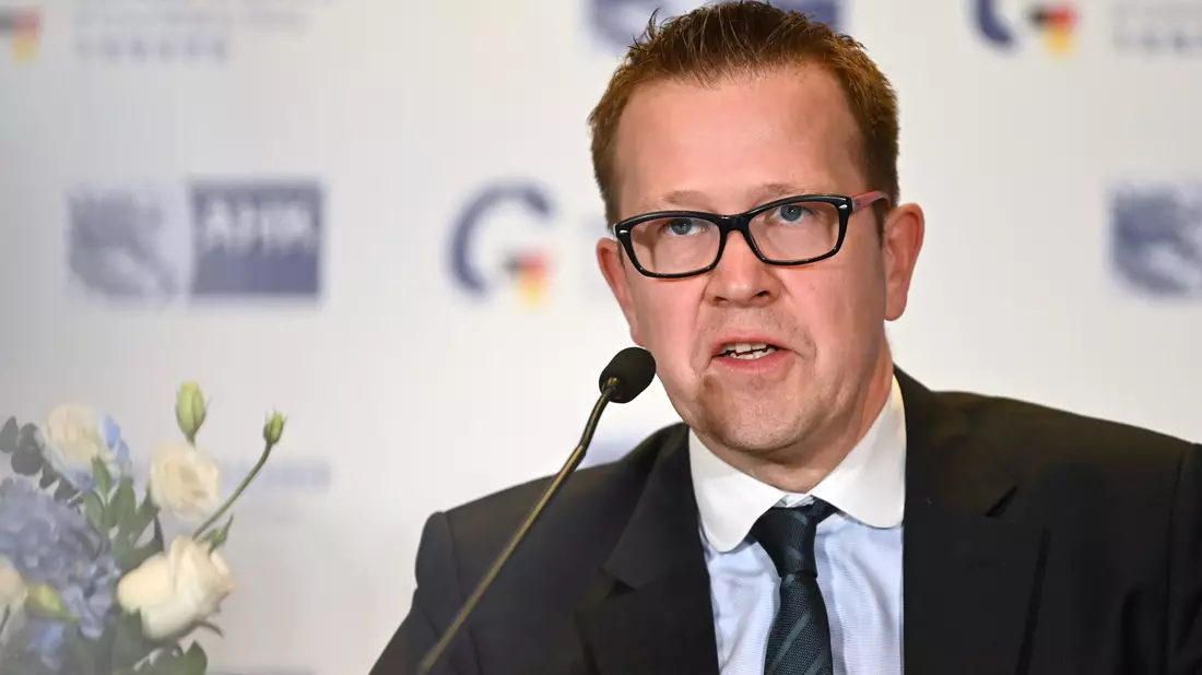 Innovation ist für deutsche Firmen in China ein Kernthema. (Symbolbild)  - Bild: Johannes Neudecker/dpa
